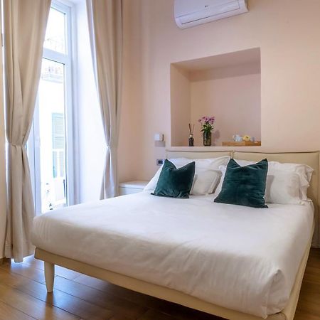 Musto Suites & Rooms Neapol Zewnętrze zdjęcie