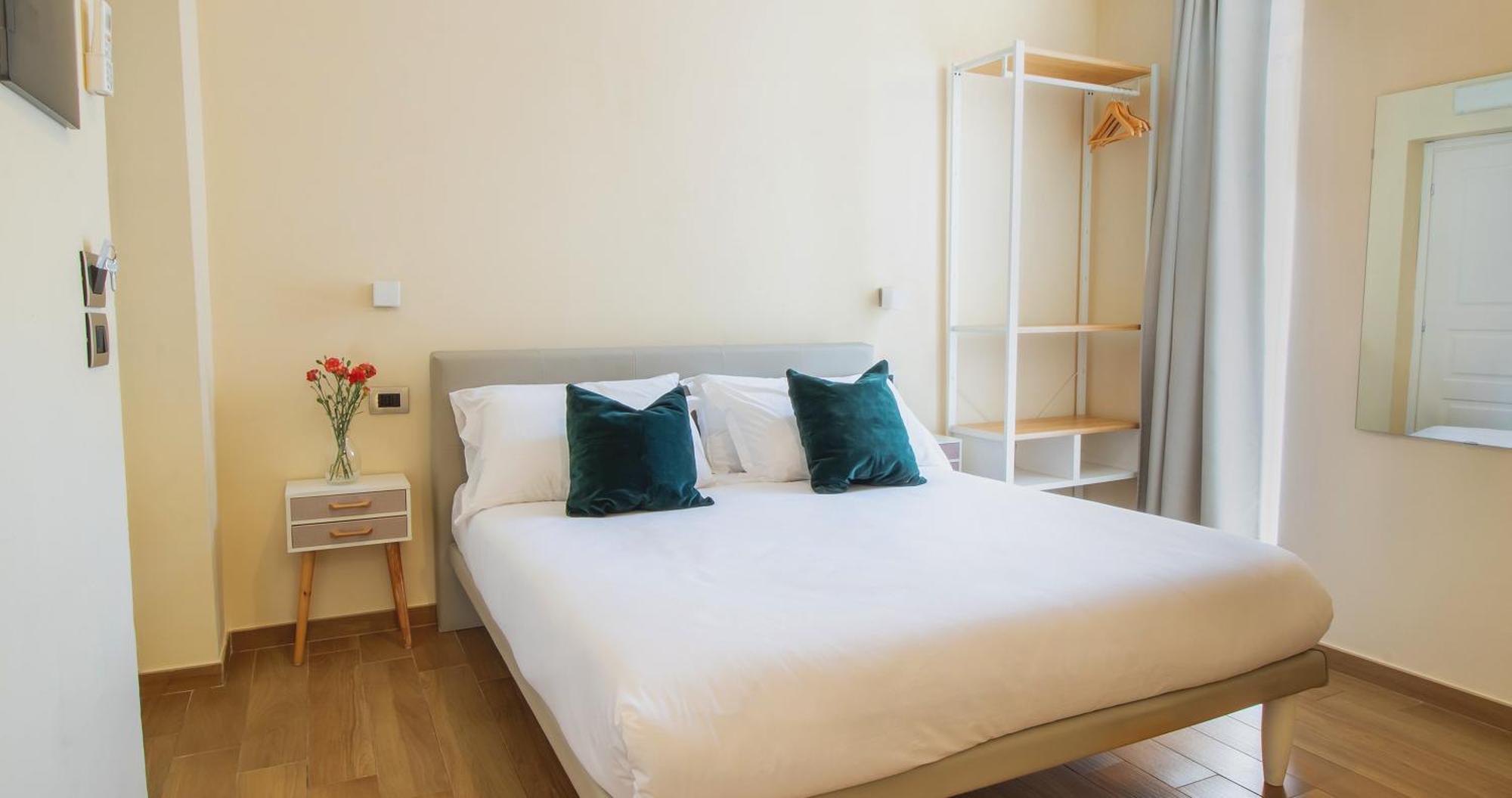 Musto Suites & Rooms Neapol Zewnętrze zdjęcie